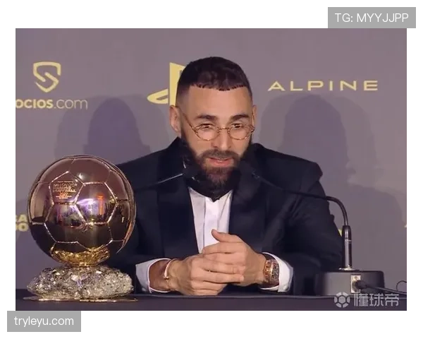 本泽马与莱万在皇家体系下的终结区域偏好差异分析